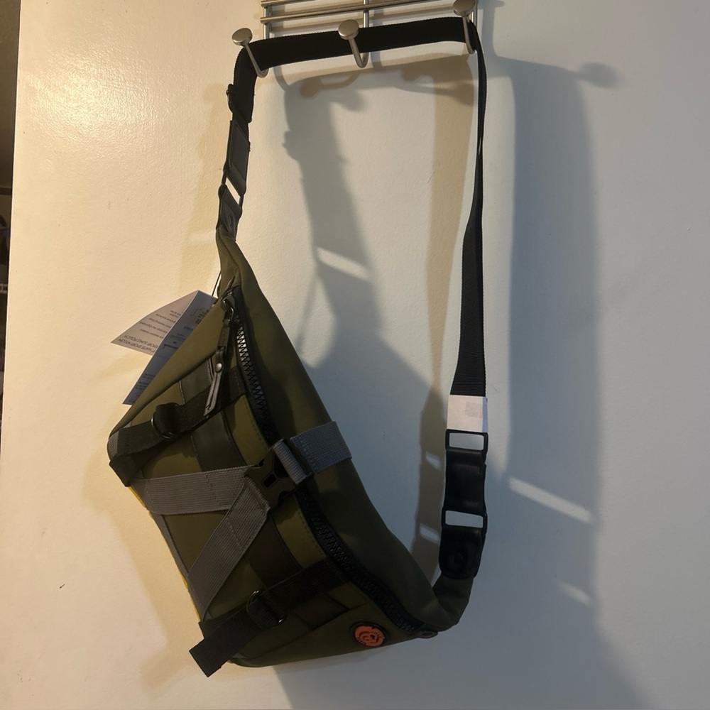 Joan & David Unisex 20" matte sport nylon passport sling pouch